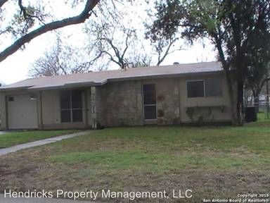 Main picture of 221 Hillview Dr