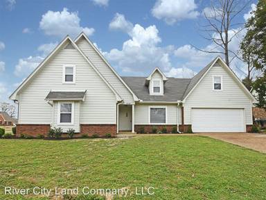 Main picture of 3825 Regency Oaks Dr