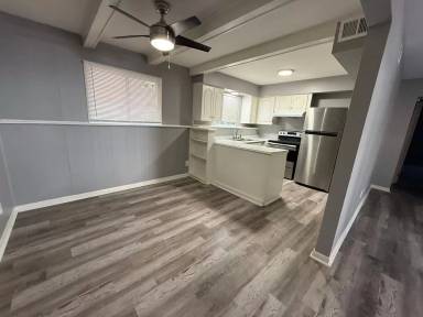 Main picture of 4011 Warwick Blvd