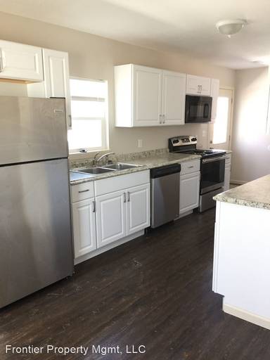 Main picture of 931 Locust St