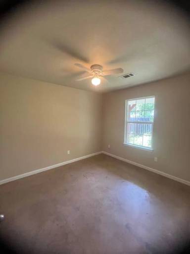 Main picture of 1515 Burnett Ave