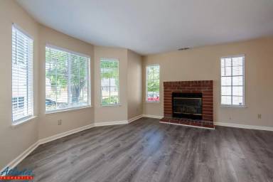 Main picture of 1541 Shumaker Way