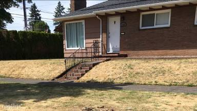 Main picture of 2729 N Willamette Blvd