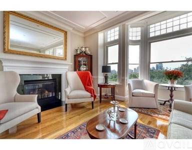 Main picture of 22 Beacon St