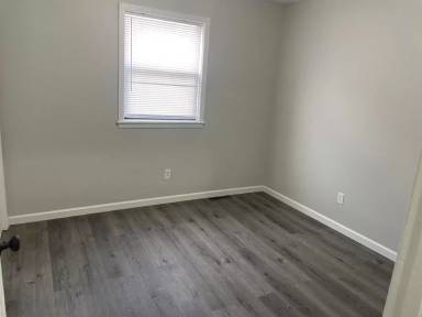 Main picture of 1838 S Saint Clair Ave