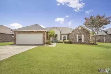 Main picture of 266 Melissa Ave