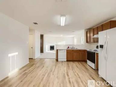 Main picture of 1307 Caroline Dr