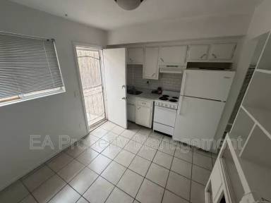 Main picture of 10108 Comanche Rd NE