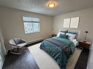 Main picture of 1119 W 11th Ave