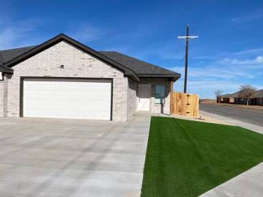 Main picture of 5702 Lehigh St