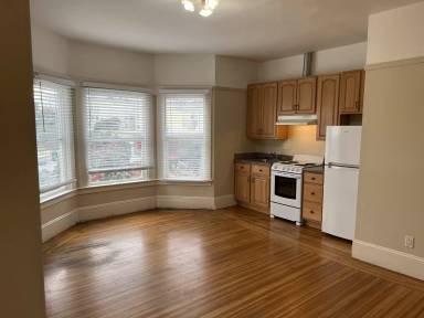 Main picture of 495 27th Ave