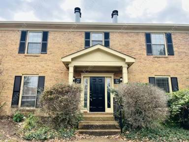 Main picture of 758 Fox Ridge Dr