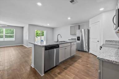Main picture of 138 Cotton Bluff Ct