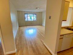 Main picture of 266 Chestnut Hill Ave