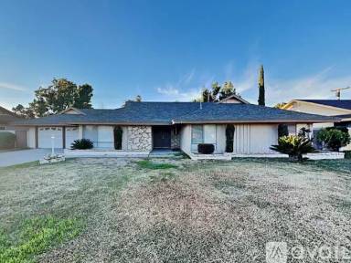 Main picture of 5043 Comanche Way