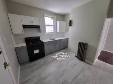 Main picture of 457 Park Ave