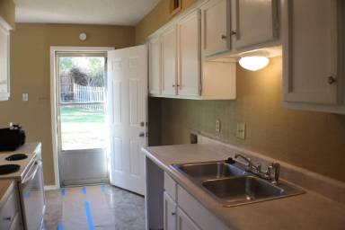 Main picture of 3767 Walsingham Dr