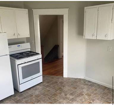 Main picture of 745 Tauromee Ave