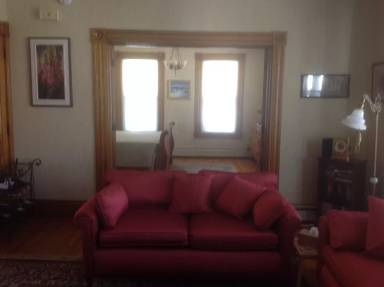 Main picture of 32 Loomis St