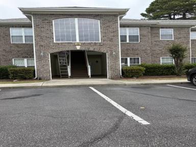 Main picture of 200 Willow Green Dr
