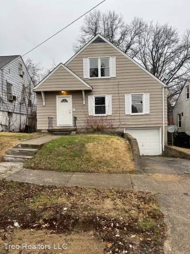 Main picture of 1870 Ashbrook Dr