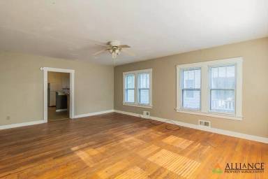 Main picture of 322 N 16th St