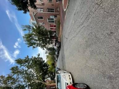 Main picture of 218 Morgan St NW