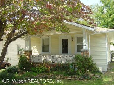 Main picture of 1623 E Cairo St