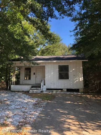 Main picture of 2730 Midway St