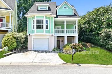 Main picture of 220 Canal Place Dr