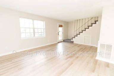 Main picture of 4690 Plaza Hills Ln