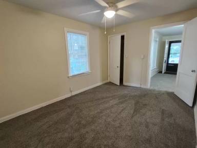 Main picture of 306 W Washington St