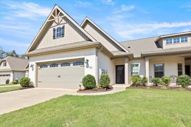 Main picture of 706 Spritz Dr SW