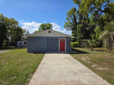 Main picture of 231 Bay St