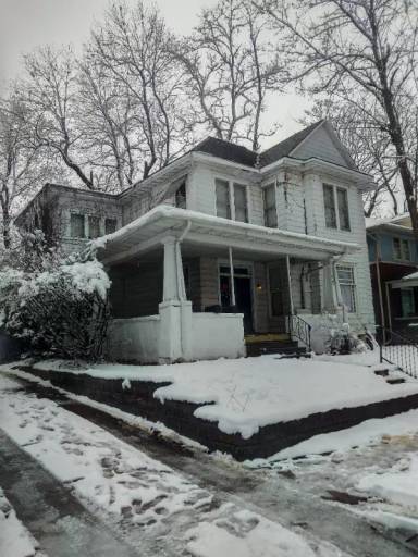 Main picture of 845 W Main St