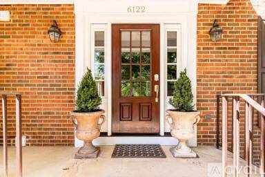 Main picture of 6122 Bayliss Pl