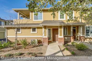 Main picture of 375 Kincora Ct