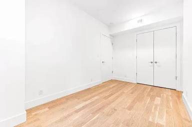 Main picture of 309 W 50th St