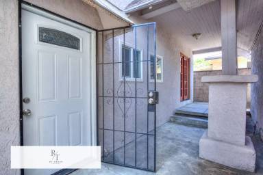 Main picture of 3045 Charlotte Ave