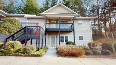 Main picture of 604 Carlyle Way