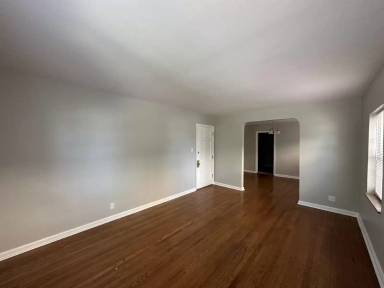Main picture of 5260 Montgomery Rd