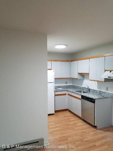 Main picture of 115 E Chestnut St