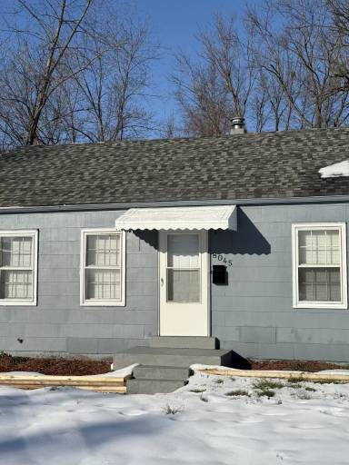 Main picture of 8045 Busiek Ave