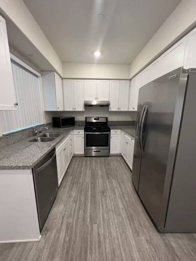 Main picture of 527 Erie St