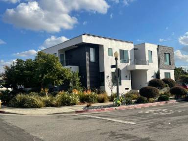 Main picture of 6548 W 86th Pl