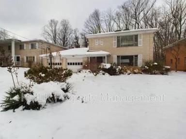 Main picture of 1834 Cromwell Dr