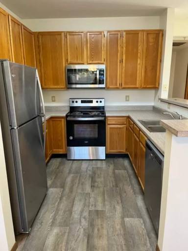 Main picture of Hollow Creek Apartments