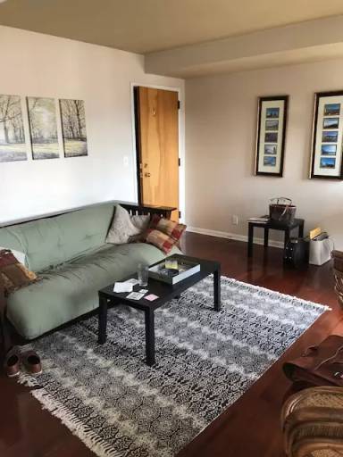 Main picture of University Square Condominiums