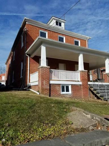 Main picture of 34 Liberty St