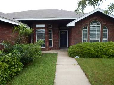 Main picture of 4908 Leaning Oak Dr